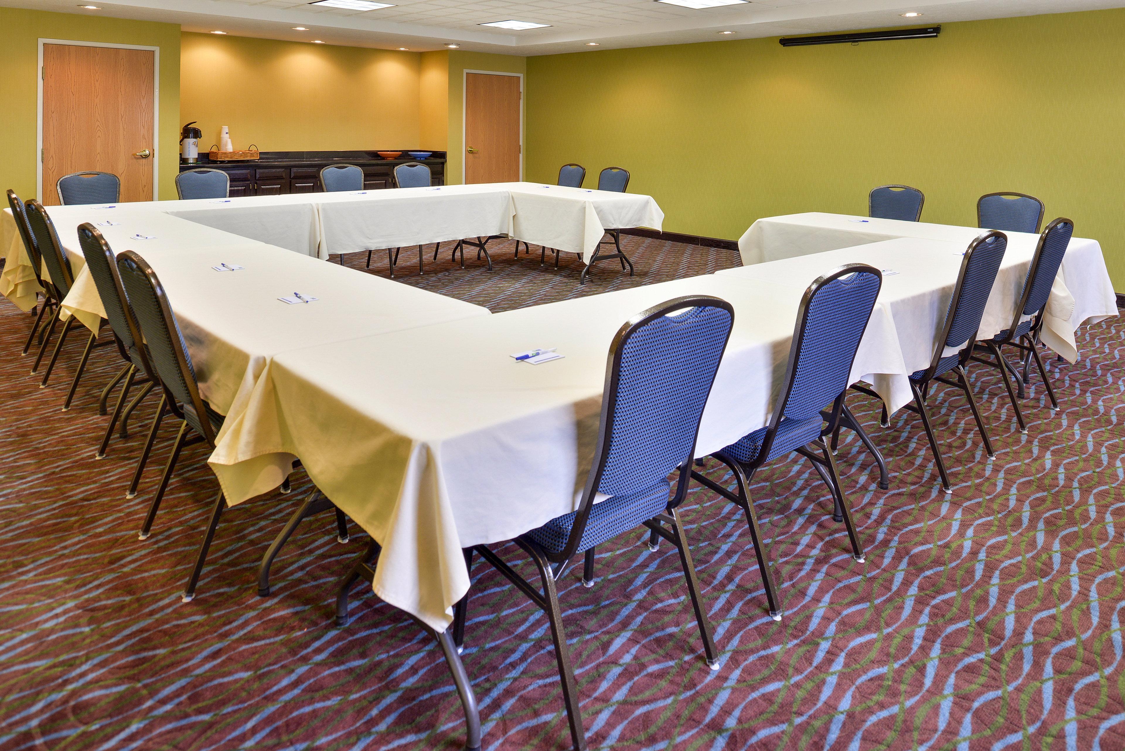 Holiday Inn Express Hotel & Suites Charlotte By Ihg Exterior foto