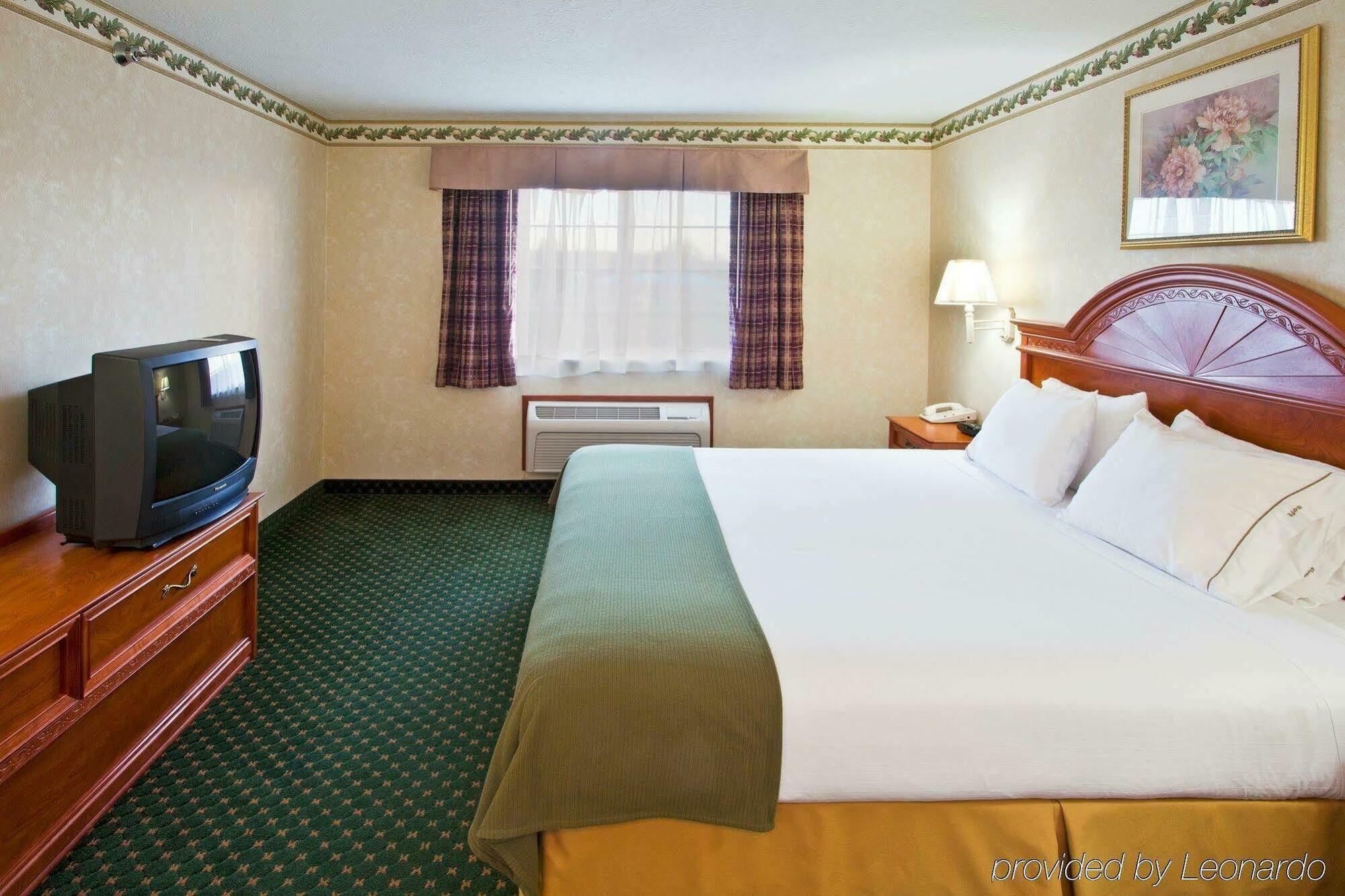 Holiday Inn Express Hotel & Suites Charlotte By Ihg Habitación foto